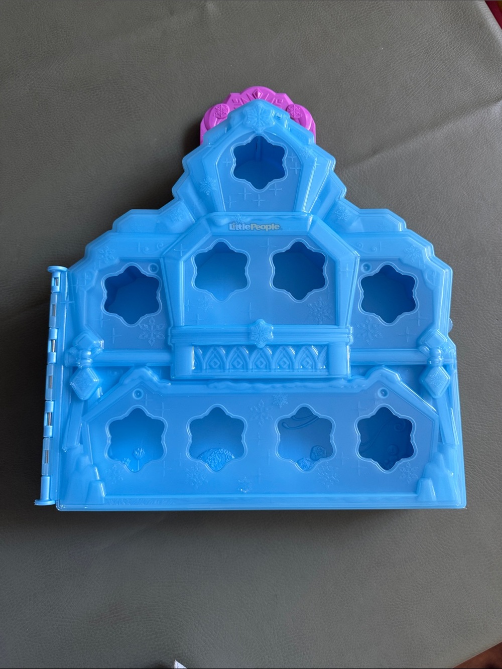 Fisher-Price Little People Blue Frozen Playset Panel storage case